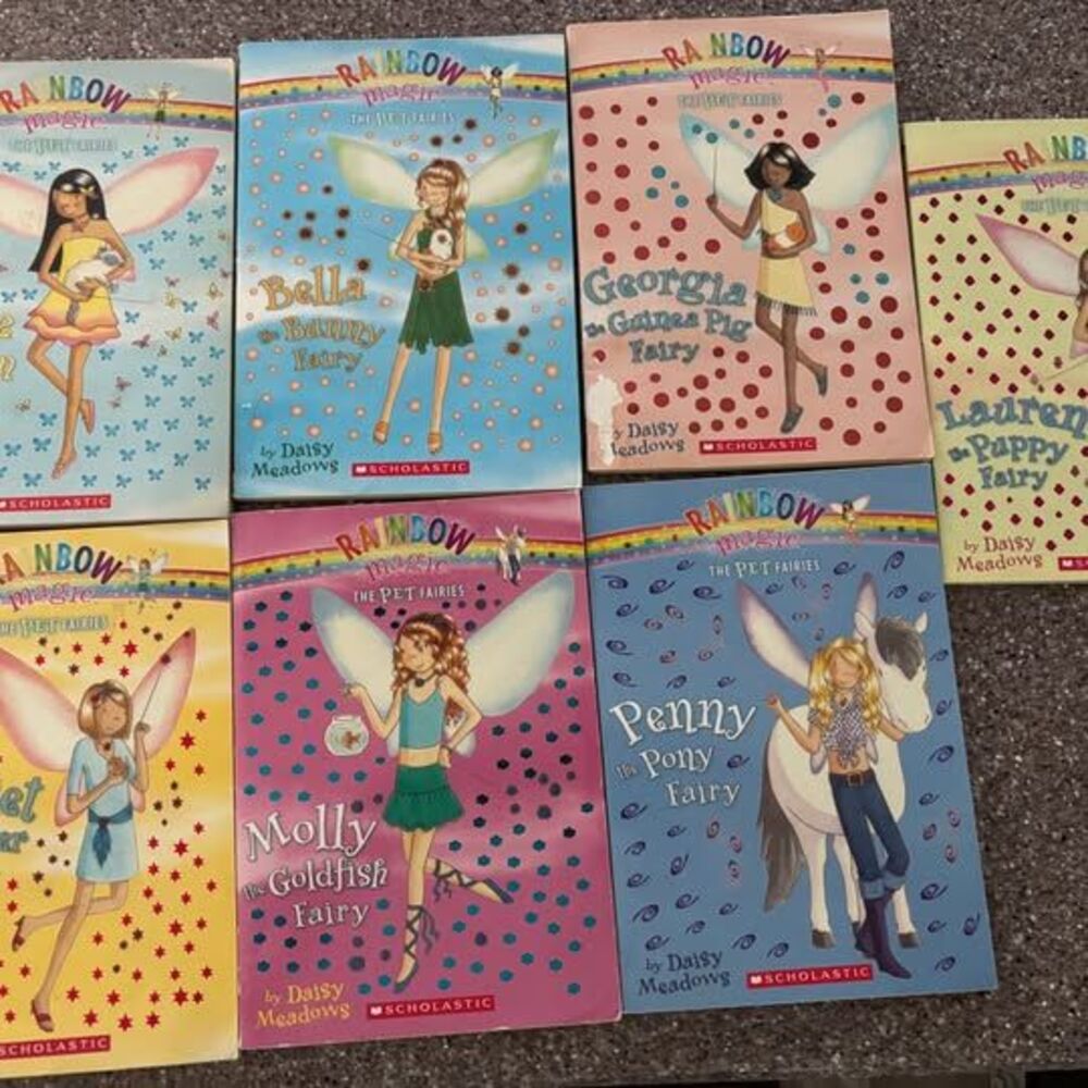 Rainbow magic pet fairies series 1-7 paperback